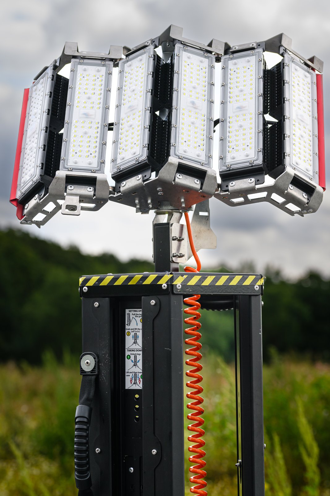 Baselight 320x Light Tower top with the LED set tilted backward