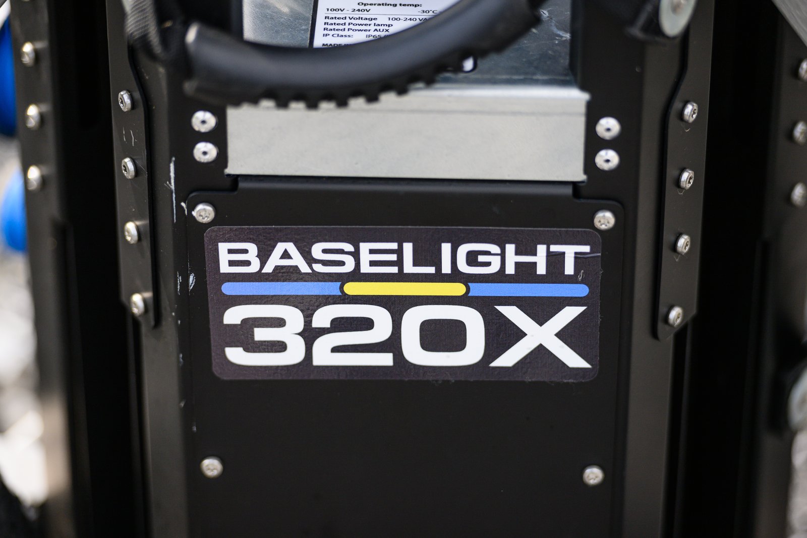 Baselight 320x Light Tower details
