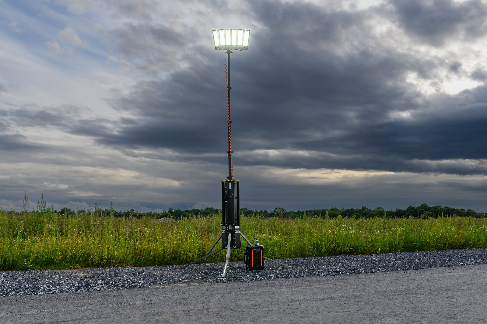 Baselight 420x Light Tower, deployed, in action
